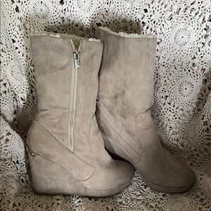 Juicy Couture light grey Ankle Booties with Side Zipper